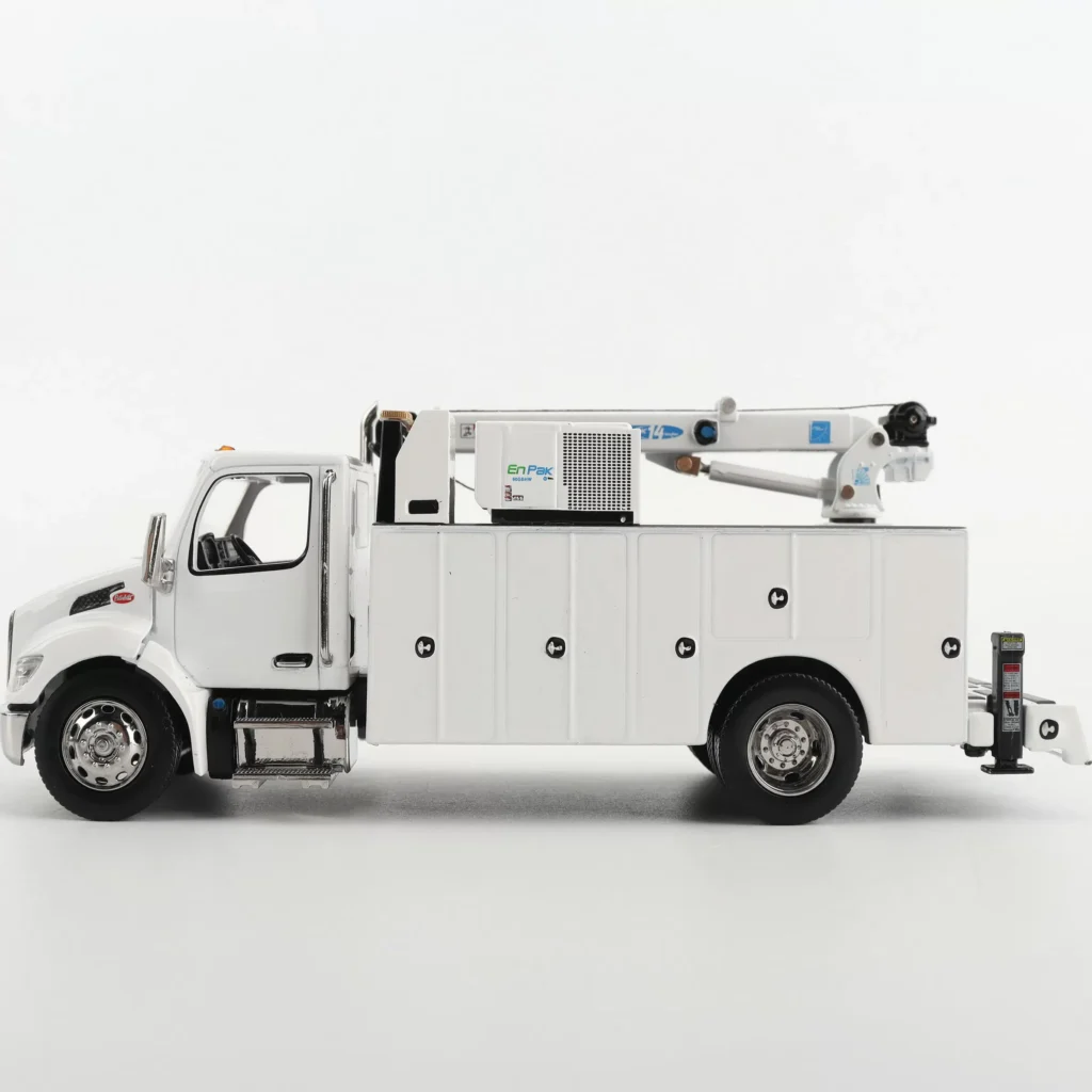 DM 1:50 Peterbilt 536 Peterbilt Crane Truck Crane Engineering Vehicle Model 71214
