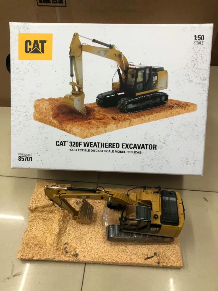 DM 1:50 CAT 320F Caterpillar Muddy Edition Hydraulic Excavator Alloy Engineering Vehicle Model 85701