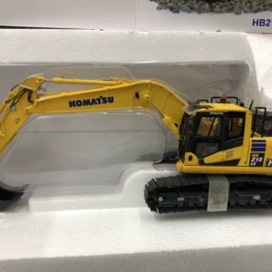UH 8095 Komatsu HB215LC-2 Komatsu Hybrid Excavator Engineering Vehicle Model 1??50