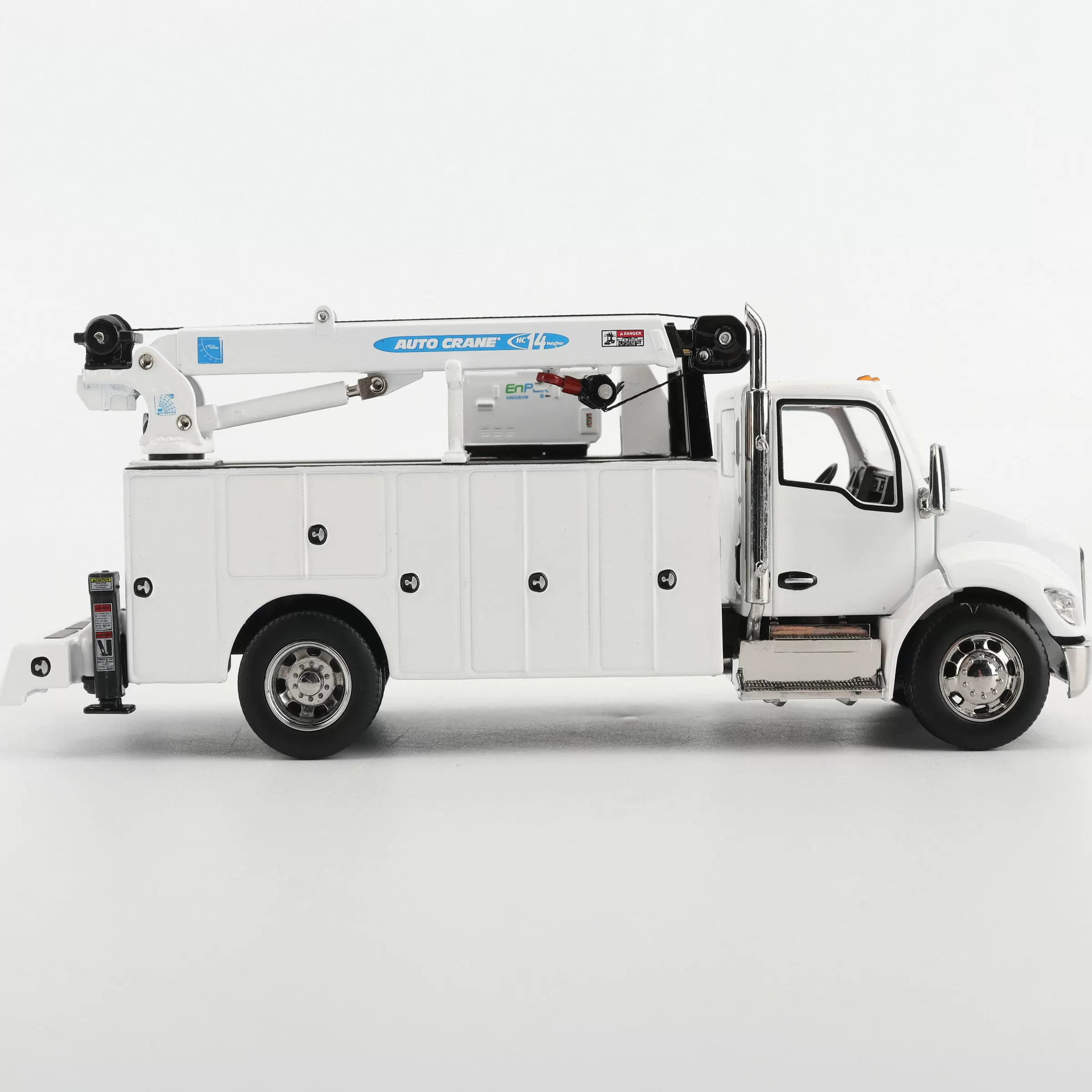DM 1:50 Kenworth T380 Auto-Crane Kenworth Crane Engineering Vehicle Model 71212 - 图片 1
