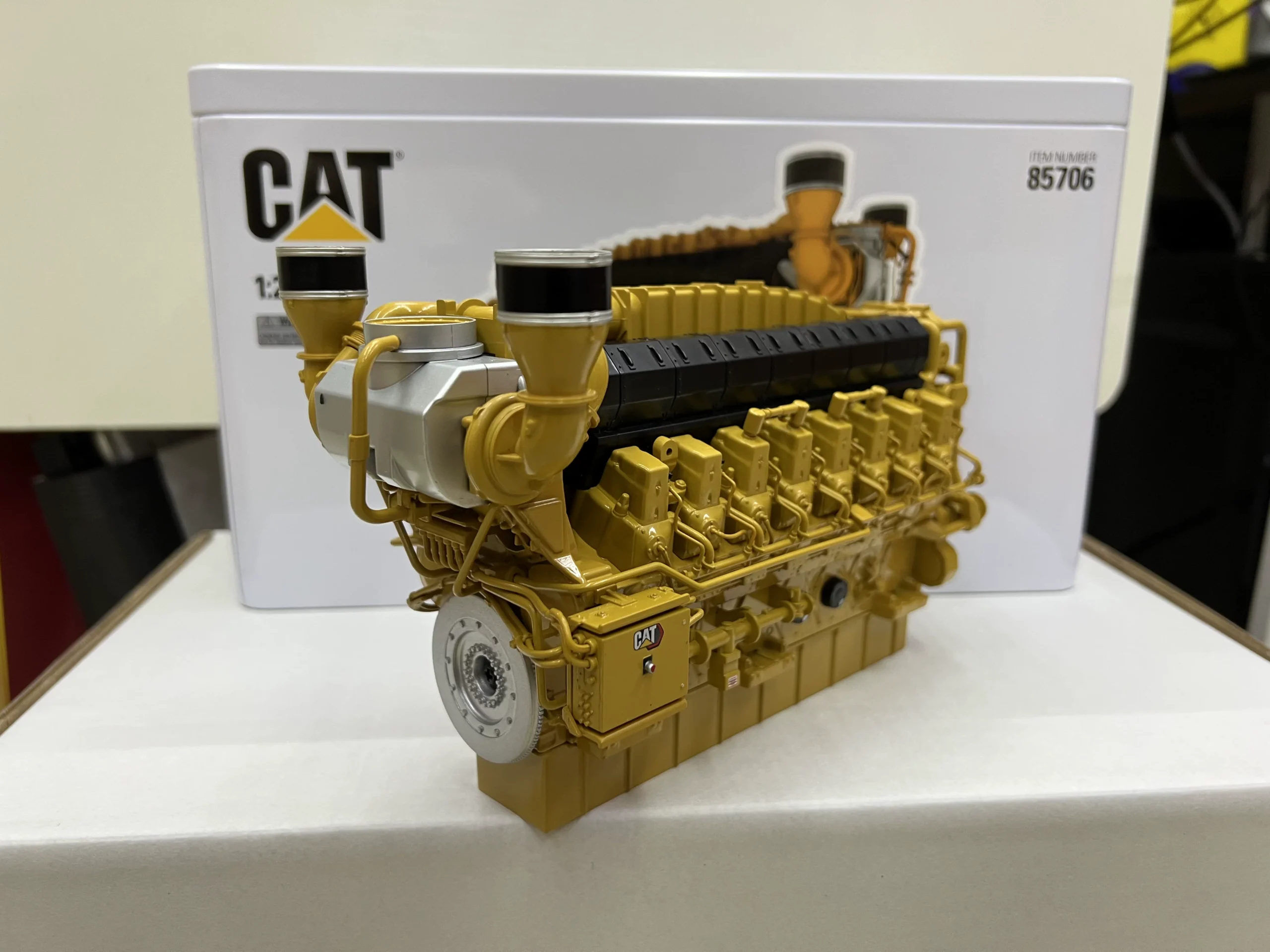 DM 1??25 CAT G3616 GAS Caterpillar engine generator combination gold engine model 85706 - 图片 2