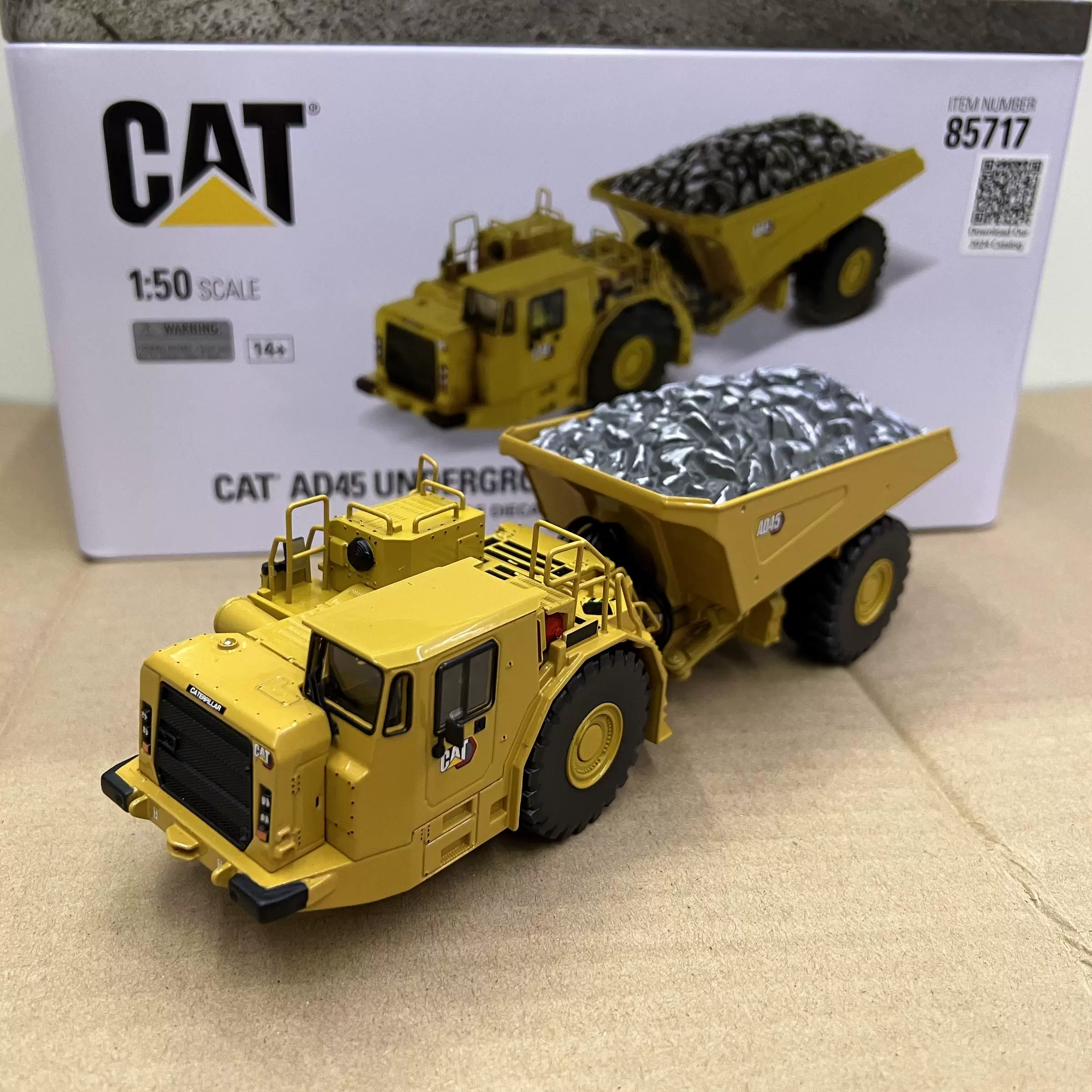 DM 1:50 CAT AD45 Caterpillar Underground Articulated Truck Alloy Engineering Vehicle Model 85717 - 图片 3