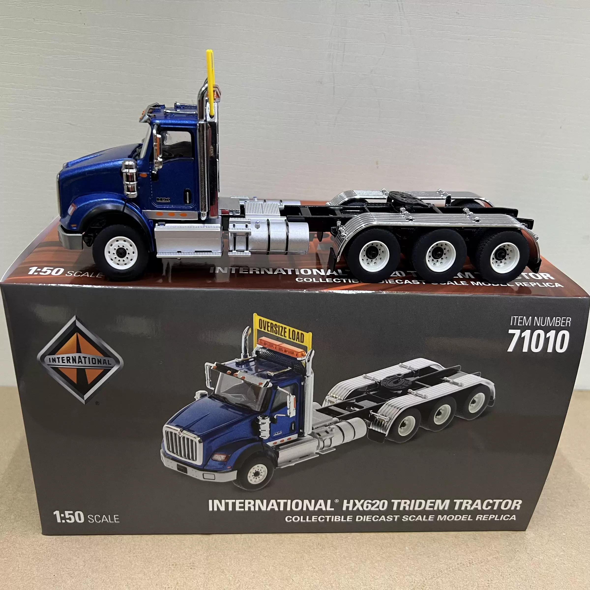 DM 1:50 INTERNATIONAL HX620 International Truck Tractor Triaxial American Edition Tow Truck Model 71010 - 图片 1