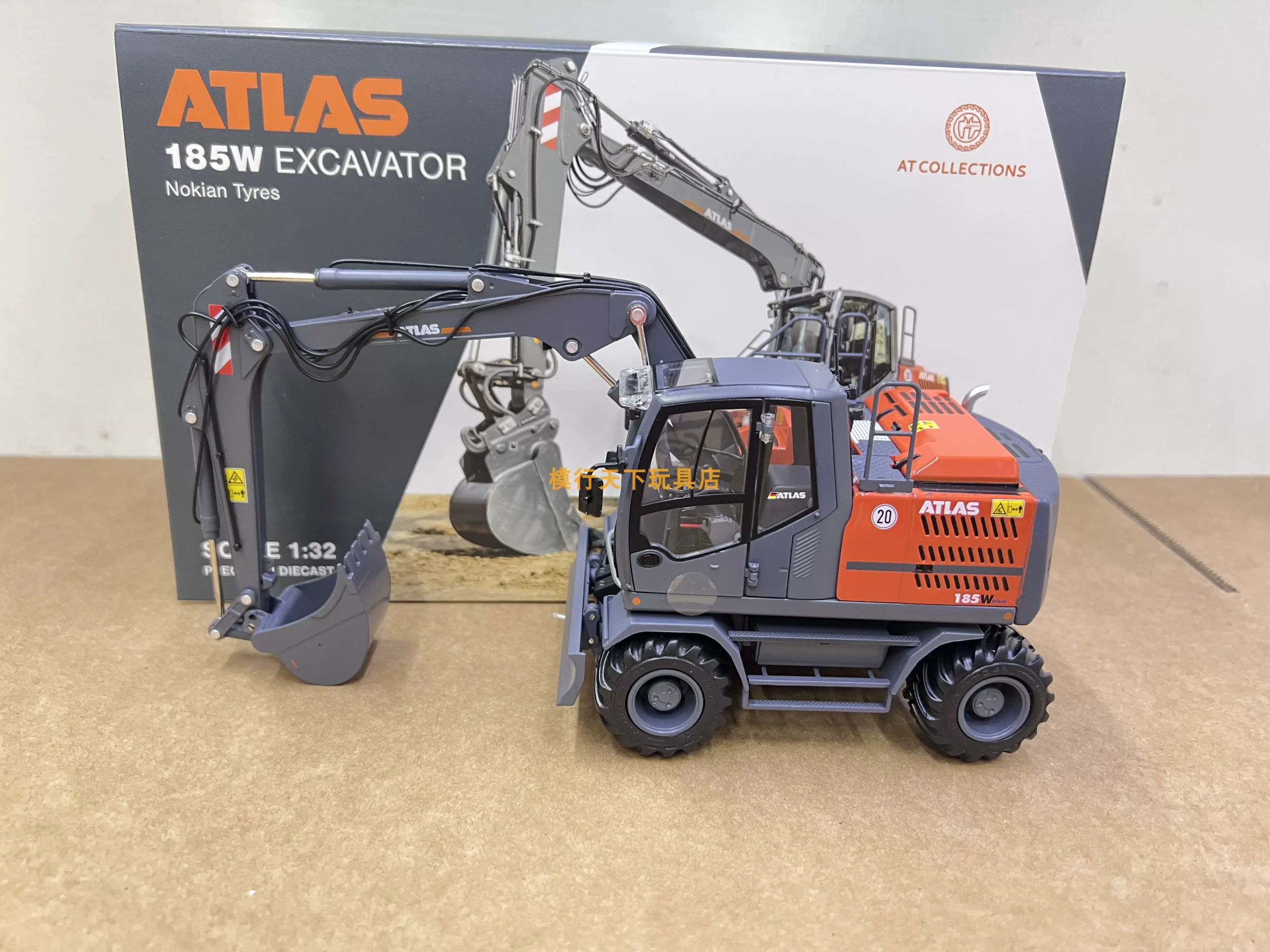 ATLAS 185W Atlas Wheel Excavator Alloy Engineering Vehicle Model 1:32 Black Limited Edition - 图片 1