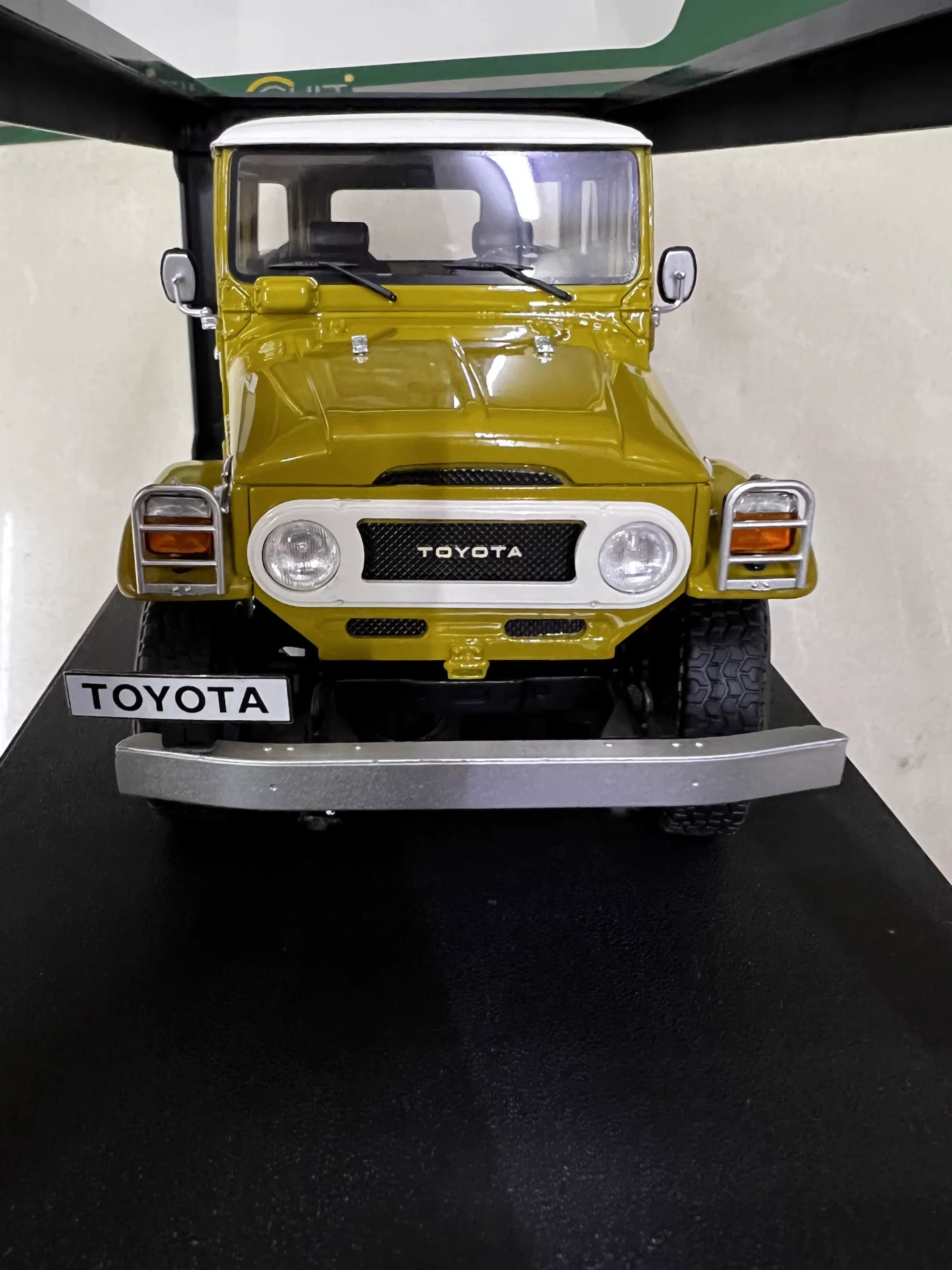 CULT 1/18 TOYOTA FJ40 Toyota Land Cruiser Resin Handmade Simulated Car Model - 图片 4