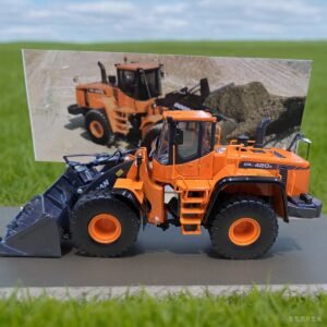 UH 1:32 Massey Ferguson 8250 Massey Ferguson Tractor Alloy Agricultural Model 6257 - 图片 4