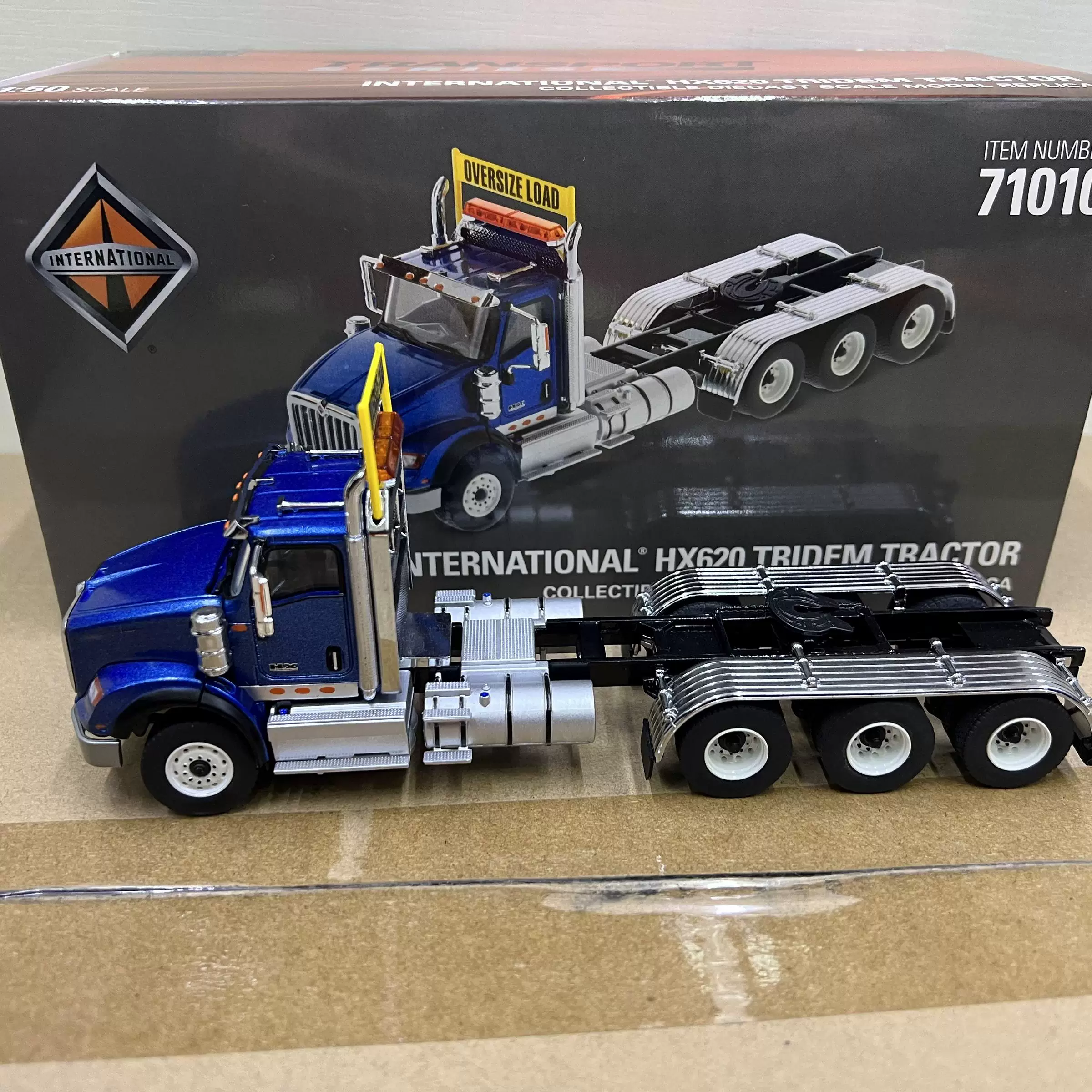 DM 1:50 INTERNATIONAL HX620 International Truck Tractor Triaxial American Edition Tow Truck Model 71010 - 图片 2