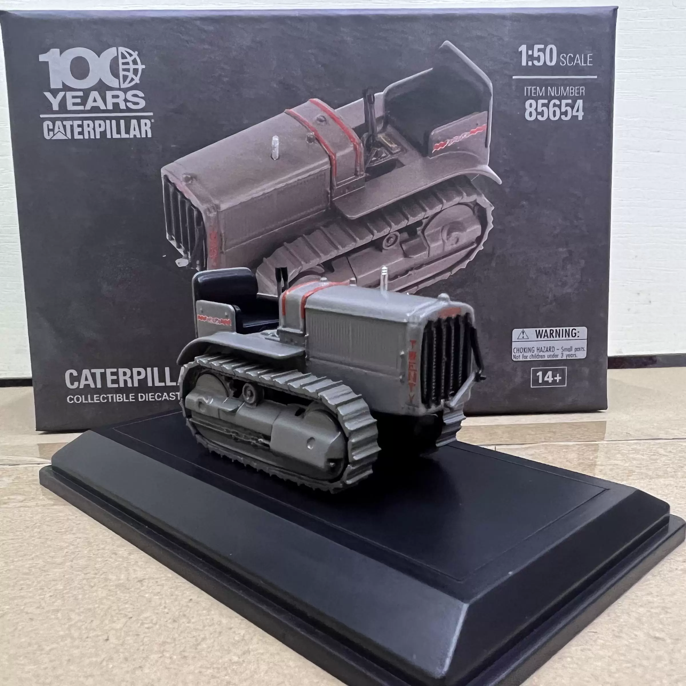 DM 1:50 CAT TWENTY Tractor Caterpillar Tractor Alloy Engineering Vehicle Model 85654 - 图片 4