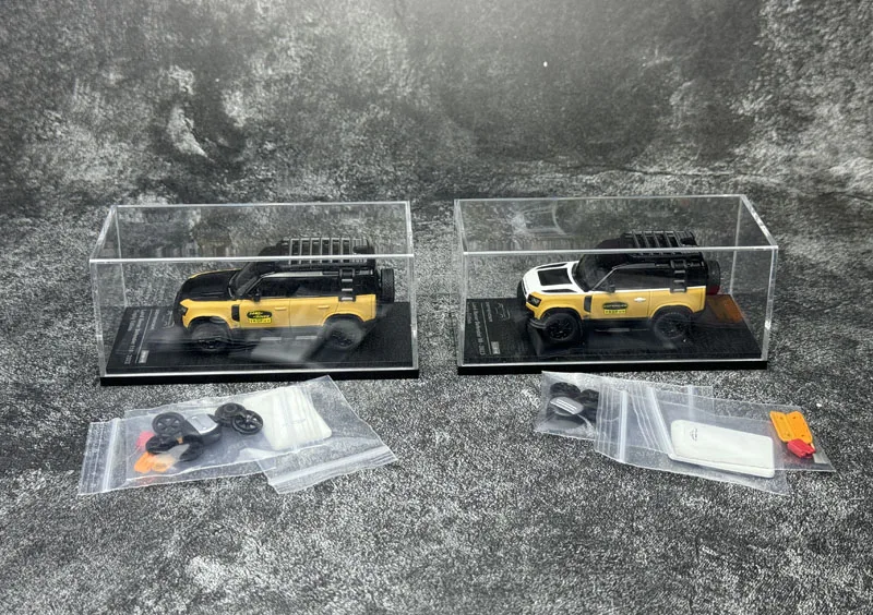 ALMOSTREAL 1:64 Defender 110 90 Tribute Edition Alloy Car Model