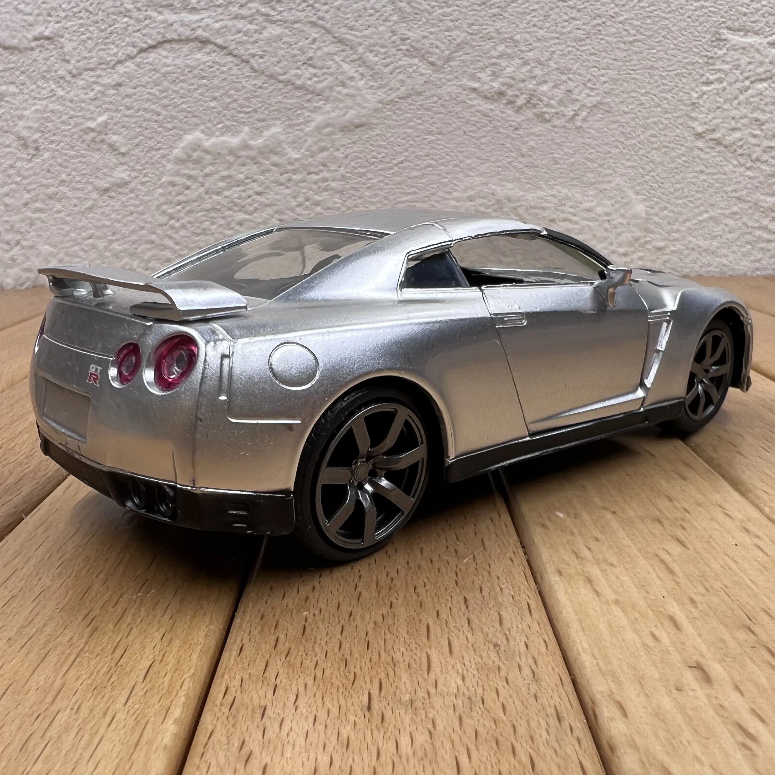 1:32 Scale 2009 Gtr Car Alloy Model Decoration R35 Sports Car Scene Decoration Collection Gift - 图片 4
