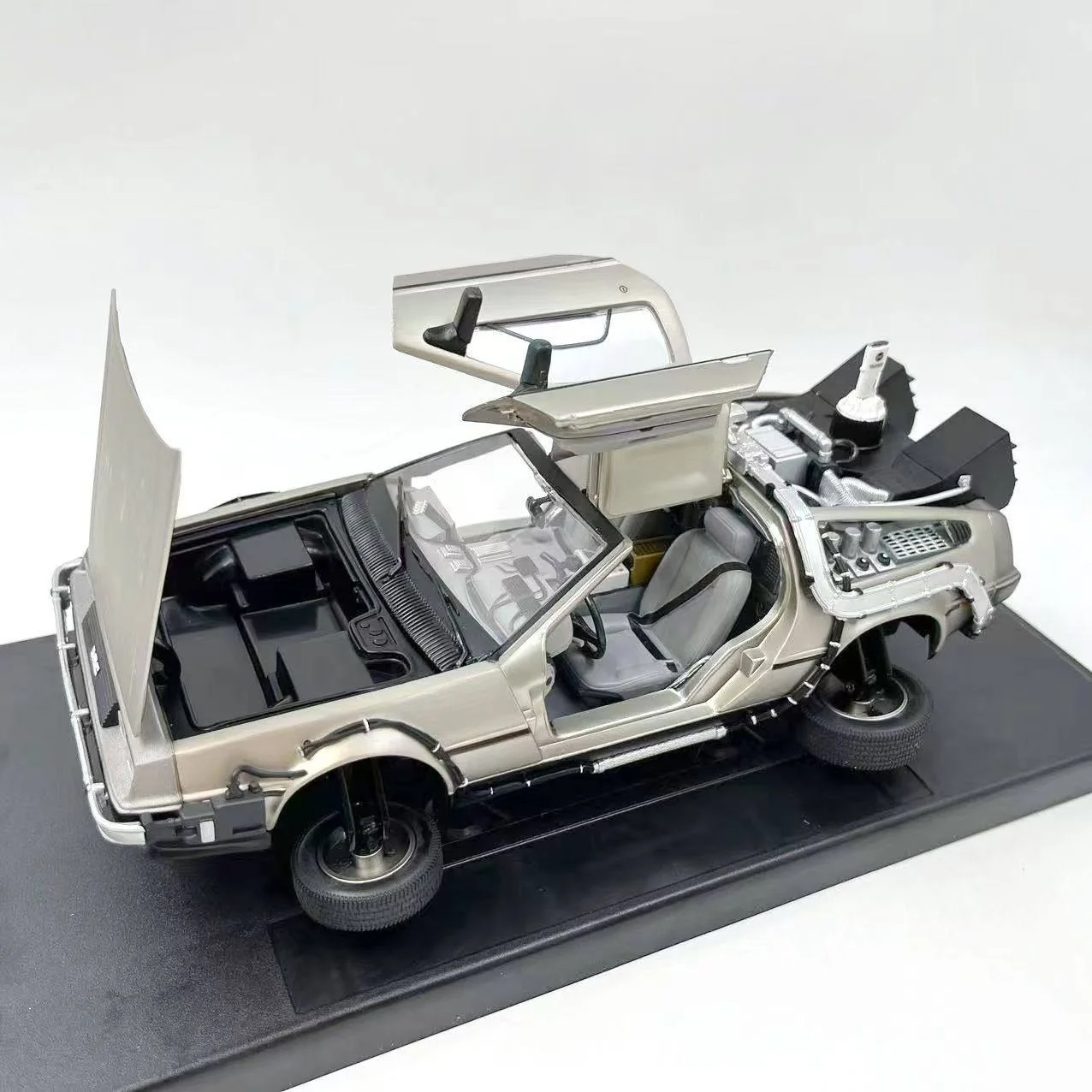 1/18 Collection DeLorean DMC-12 Back to the Future Simulation Diecast Alloy Car Model Vehicle Toy traffic fans kids gift - 图片 6