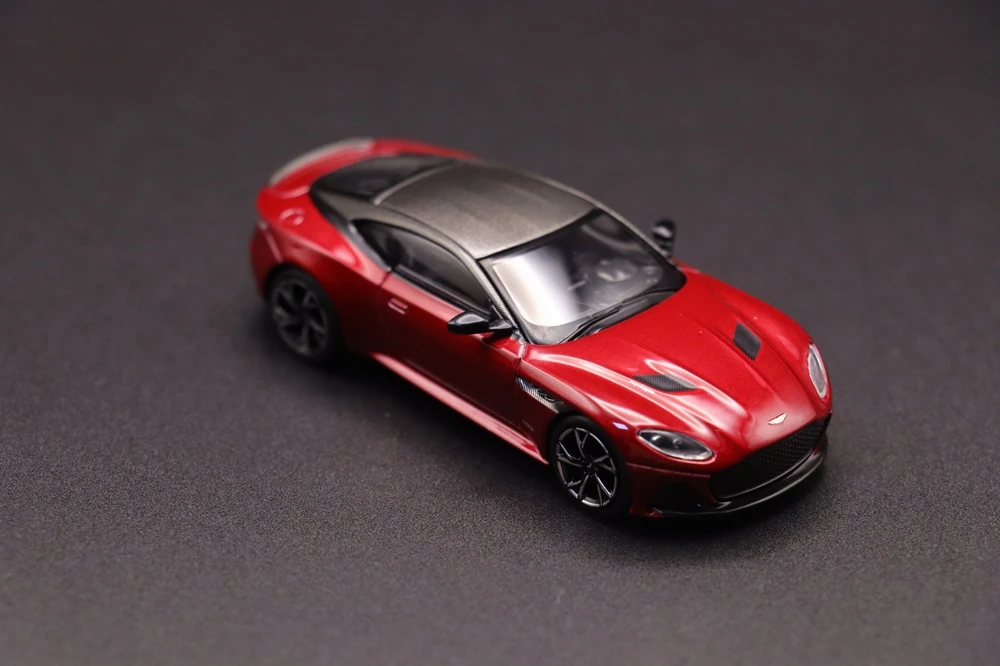 1/64 MINGT 1065 Aston Martin DBS Model red