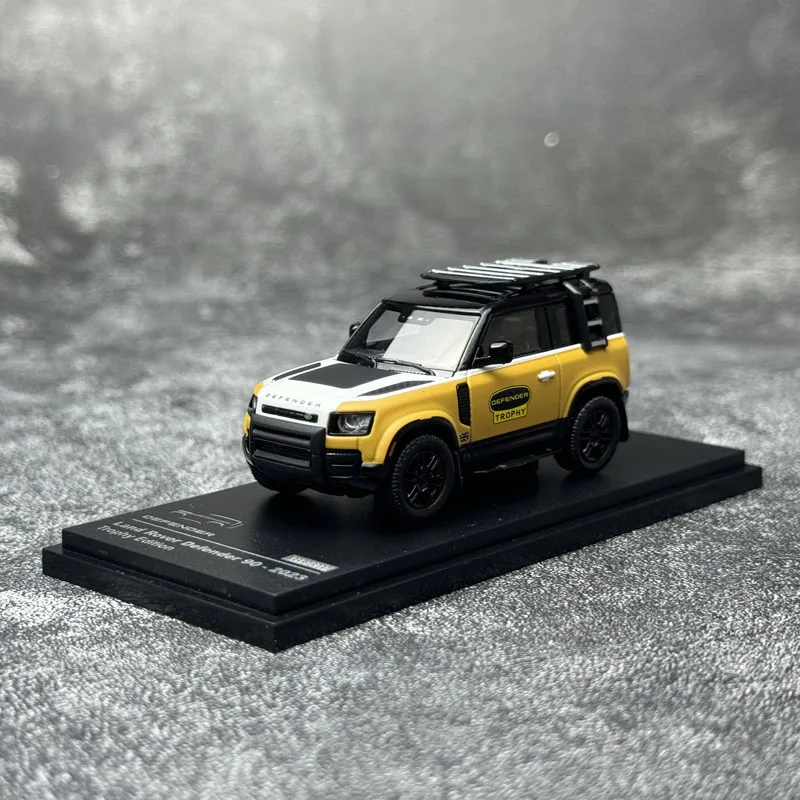 ALMOSTREAL 1:64 Defender 110 90 Tribute Edition Alloy Car Model