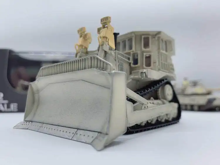 1/72 Scale American D9R Armored Bulldozer Model Gift