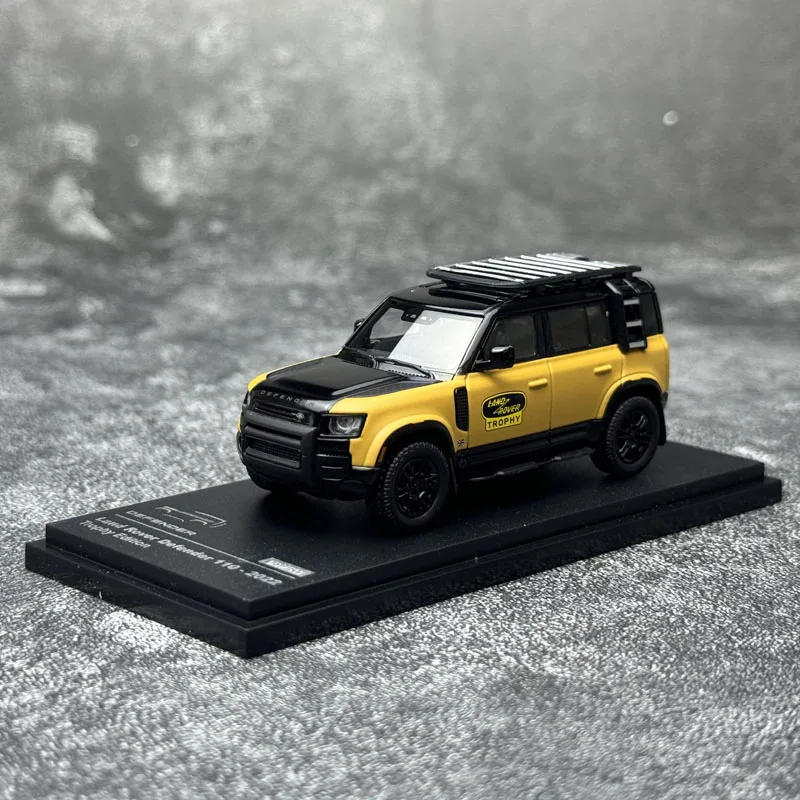 ALMOSTREAL 1:64 Defender 110 90 Tribute Edition Alloy Car Model
