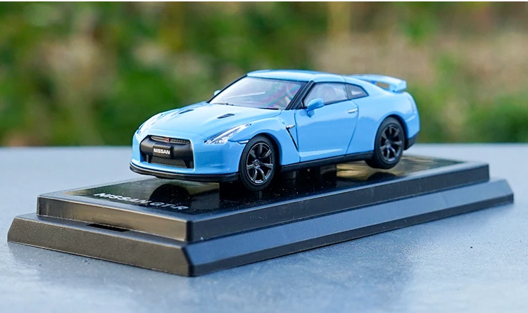 1: 64 GTR GT-R R35 GT500 racing alloy car model Toys Gifts Collection Children