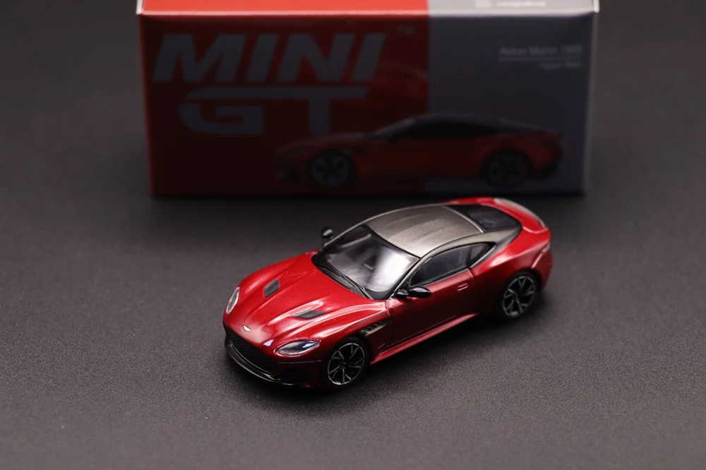 1/64 MINGT 1065 Aston Martin DBS Model red