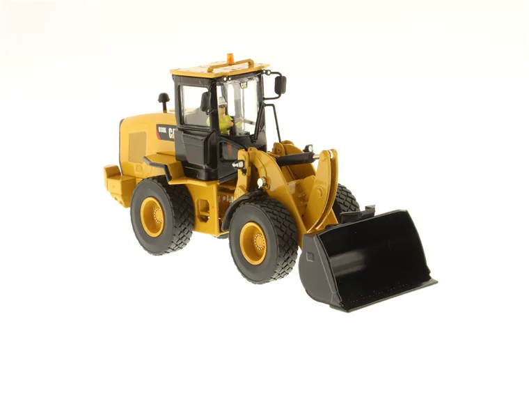 DM 1:50 CAT 938K Caterpillar Wheel Loader Alloy Construction Truck Forklift Model 85228