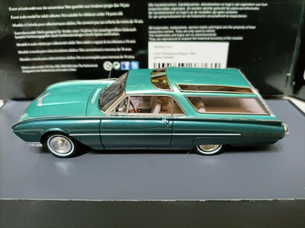 Matrix 1/43 Ford Thunderbird Wagon 1962 car model