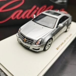 Luxury Collectibles 1:43 Scale For CADILLAC CTS COUPE 2011 Silver Car Model